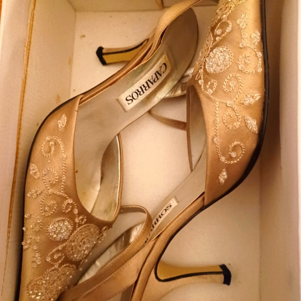 Size 7 Beaded Caparros Gold Strap Heel